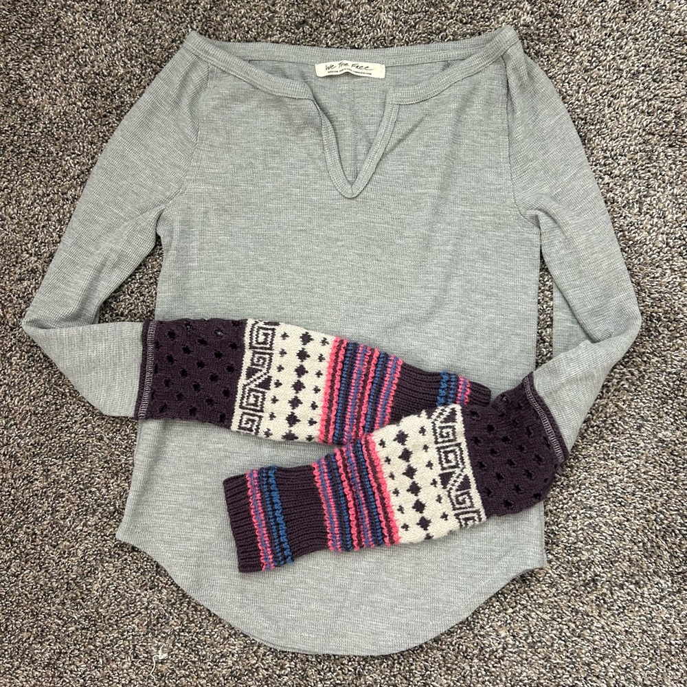 We The Free Light Gray Long Sleeve Top with Patterned Knit Arm Warmers